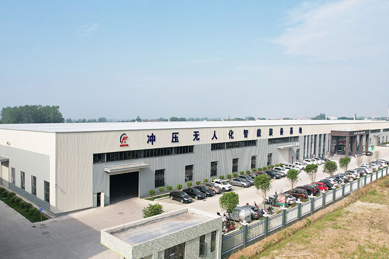 沖床機械手生產車間外景